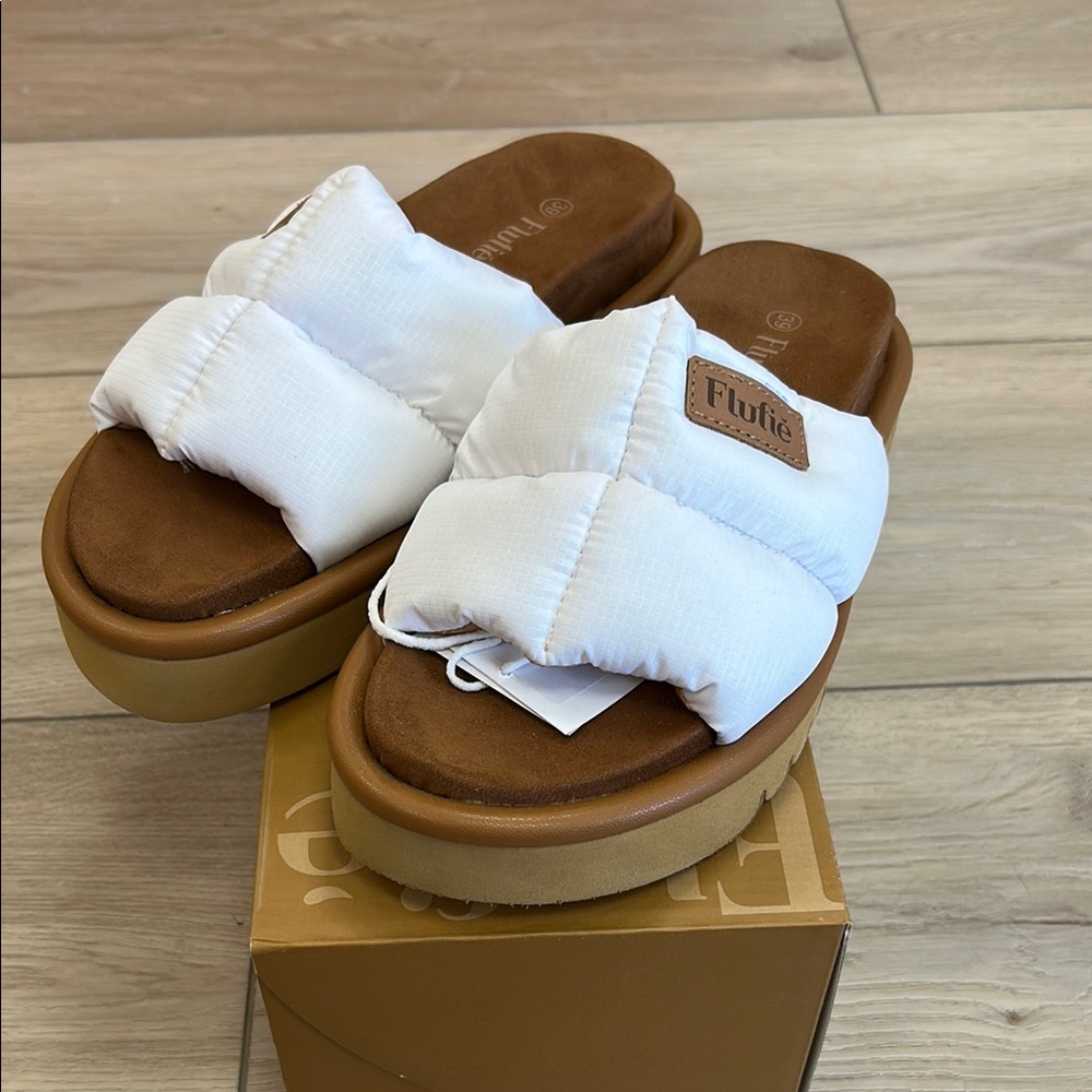 Fluff White Women's Slide Sandals